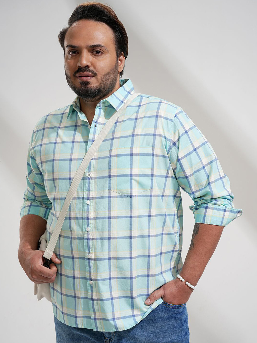 HIGHLANDER Men Comfort Slim Fit Checked Casual Shirt