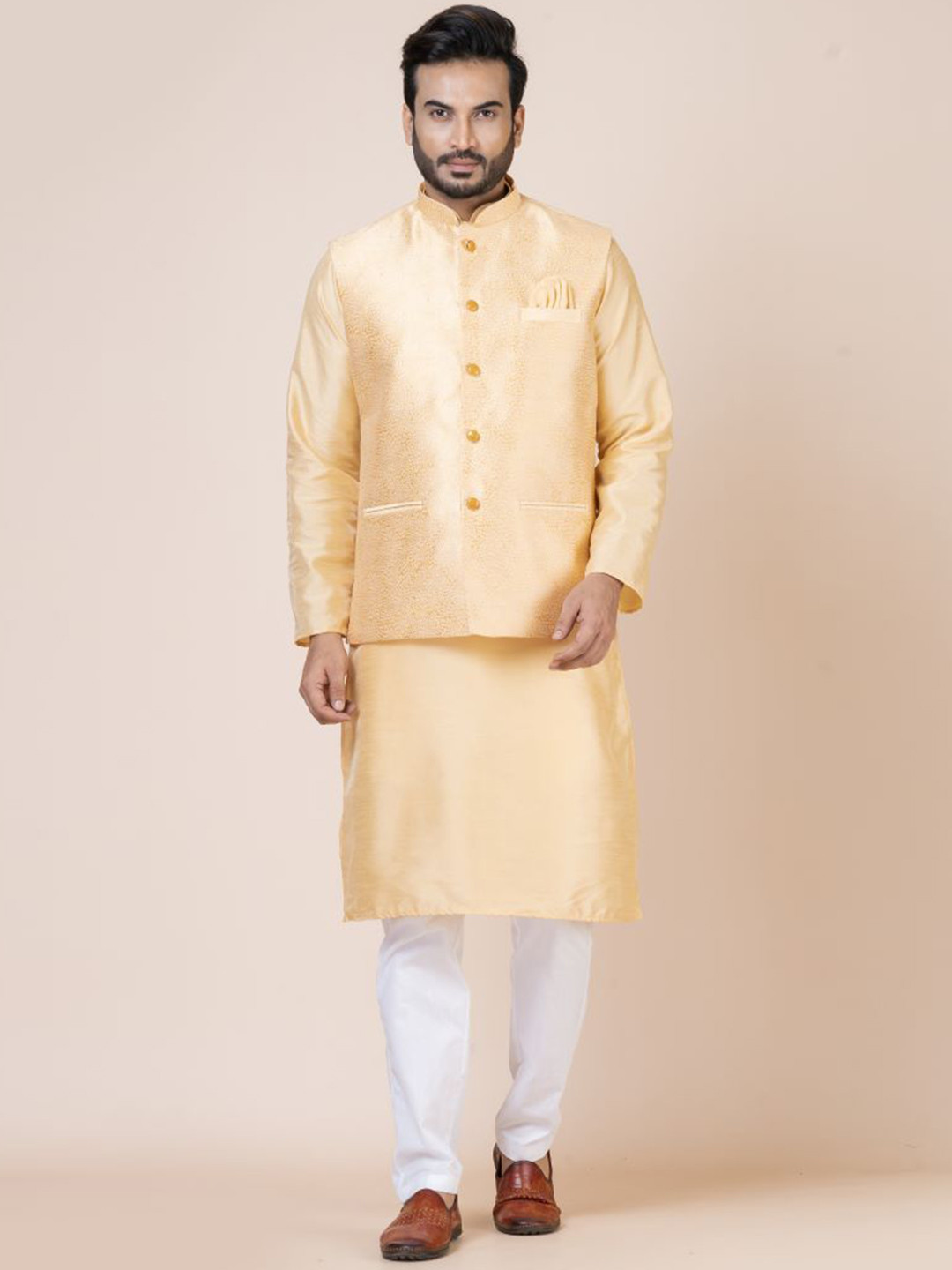 Nawaz's Kurta Men Regular Dupion Silk Kurta with Pyjamas
