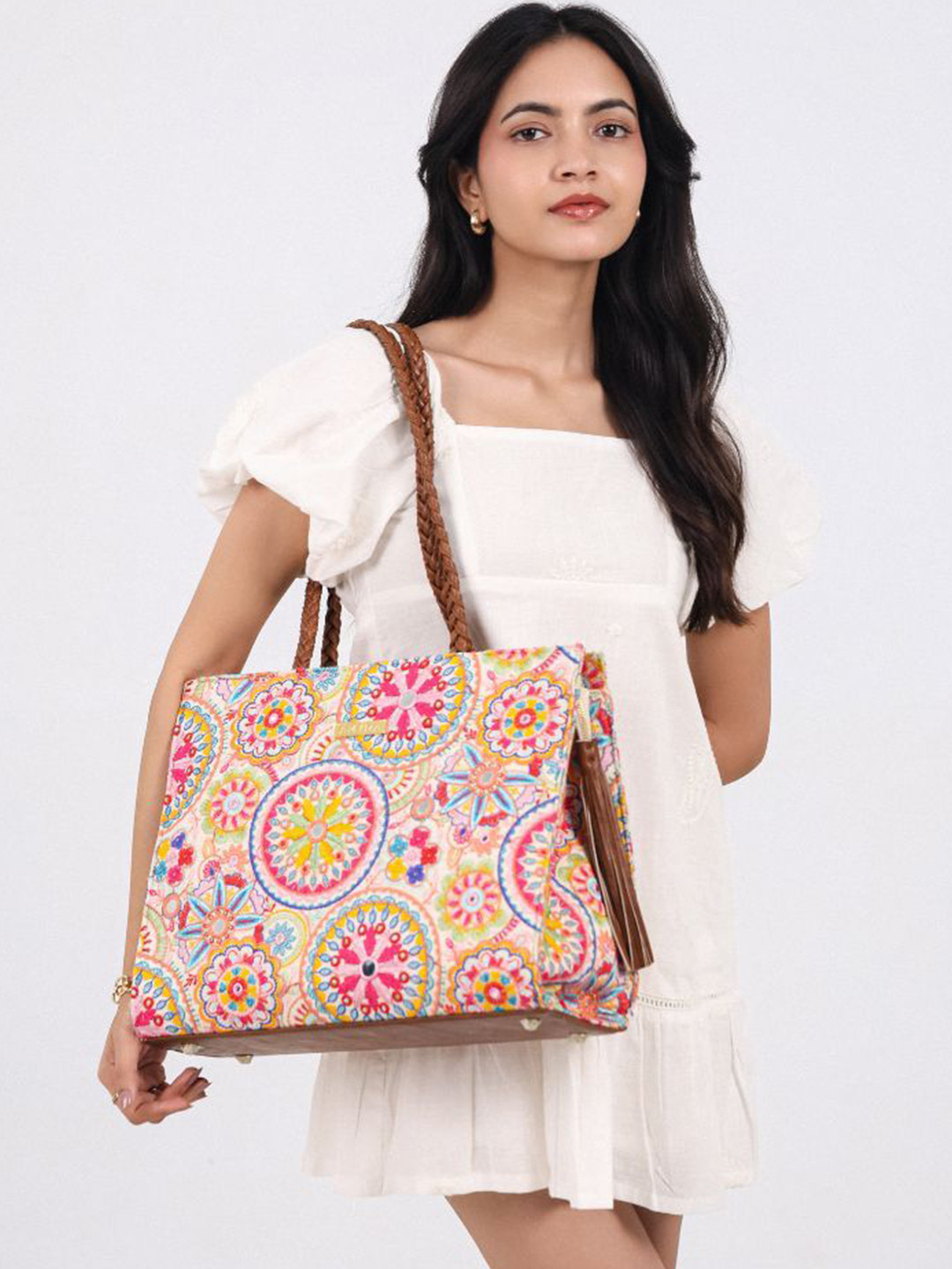 AMYRA Women Embroidered Multicolor Box Tote Bag