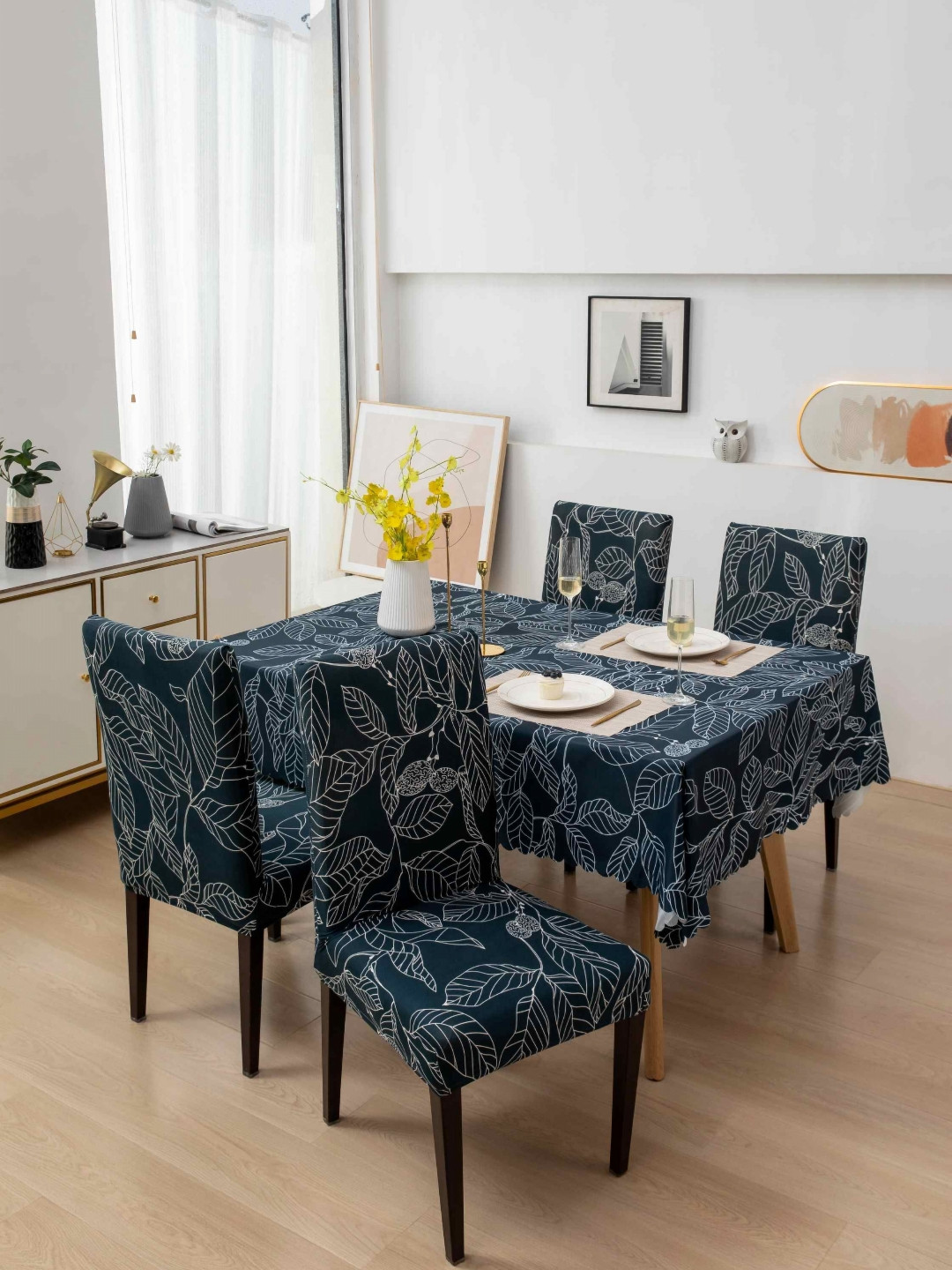 FAVRIA Blue & White Printed 6 Seater Table Cover With Chair Covers