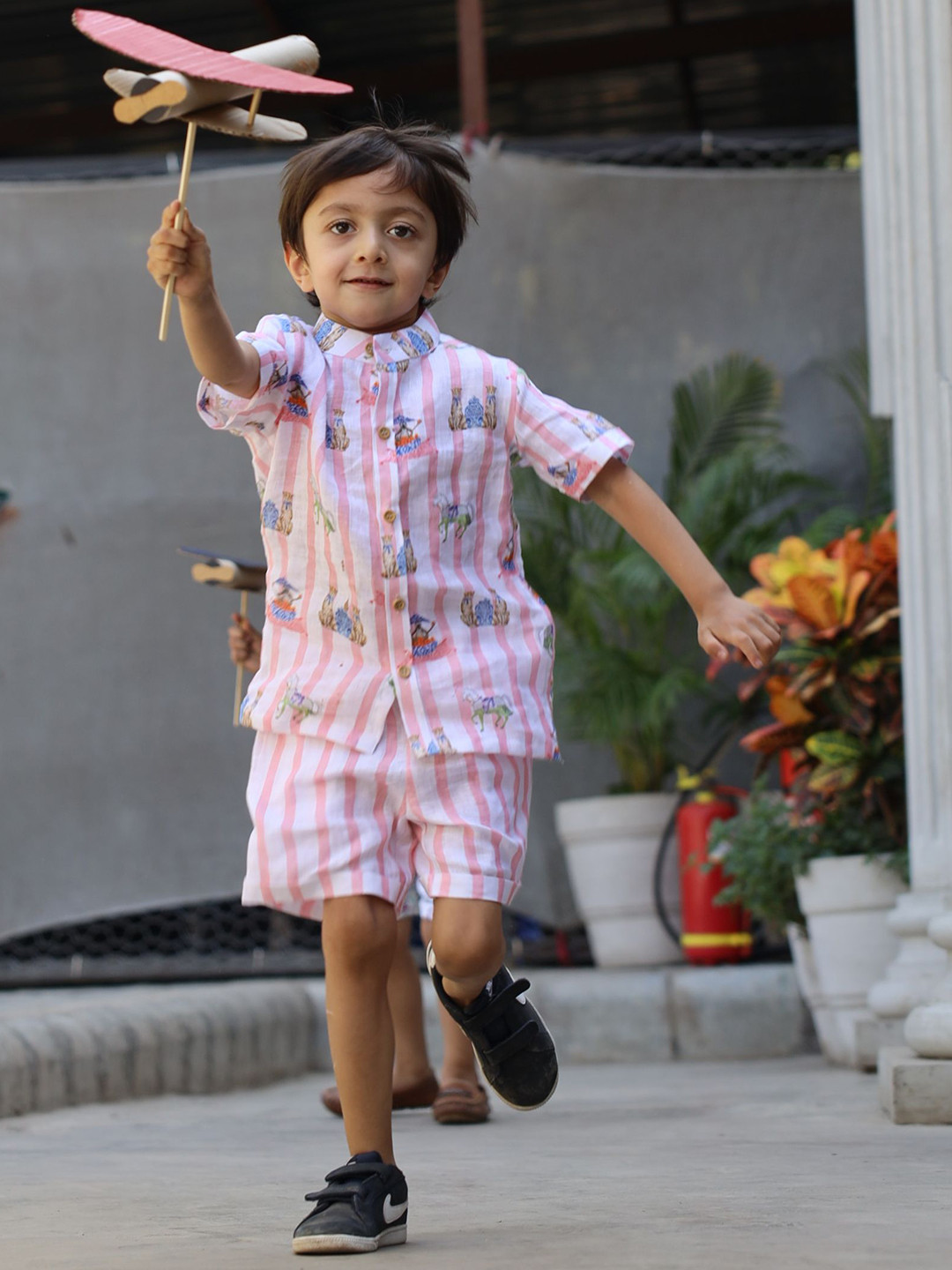 Funny Bones Clothings Boys Sultan's Tapestary Printed Linen Shirt With Shorts