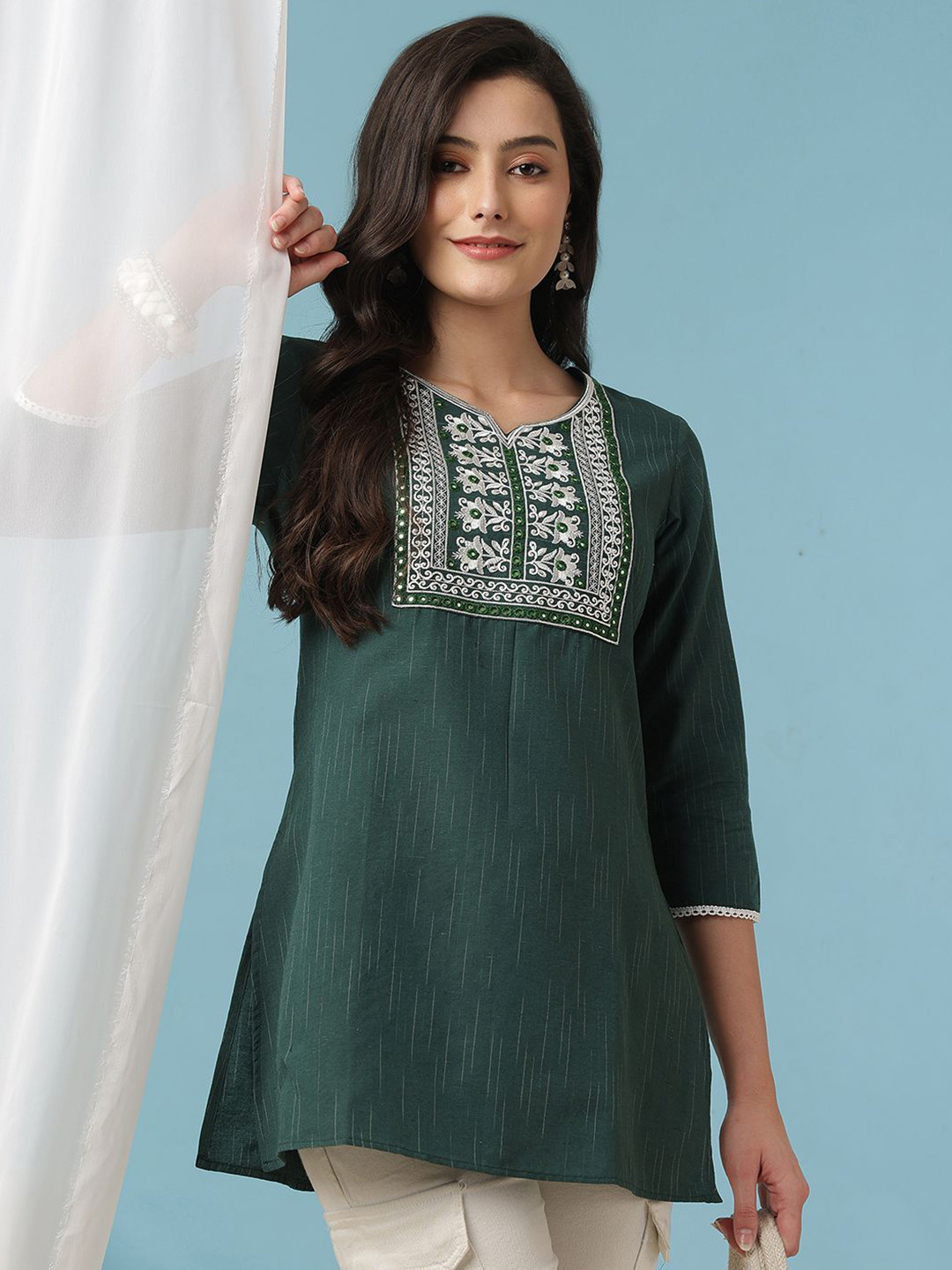 AKIMIA Embroidered Mirror Work Khadi Handloom Mirror Work Kurti