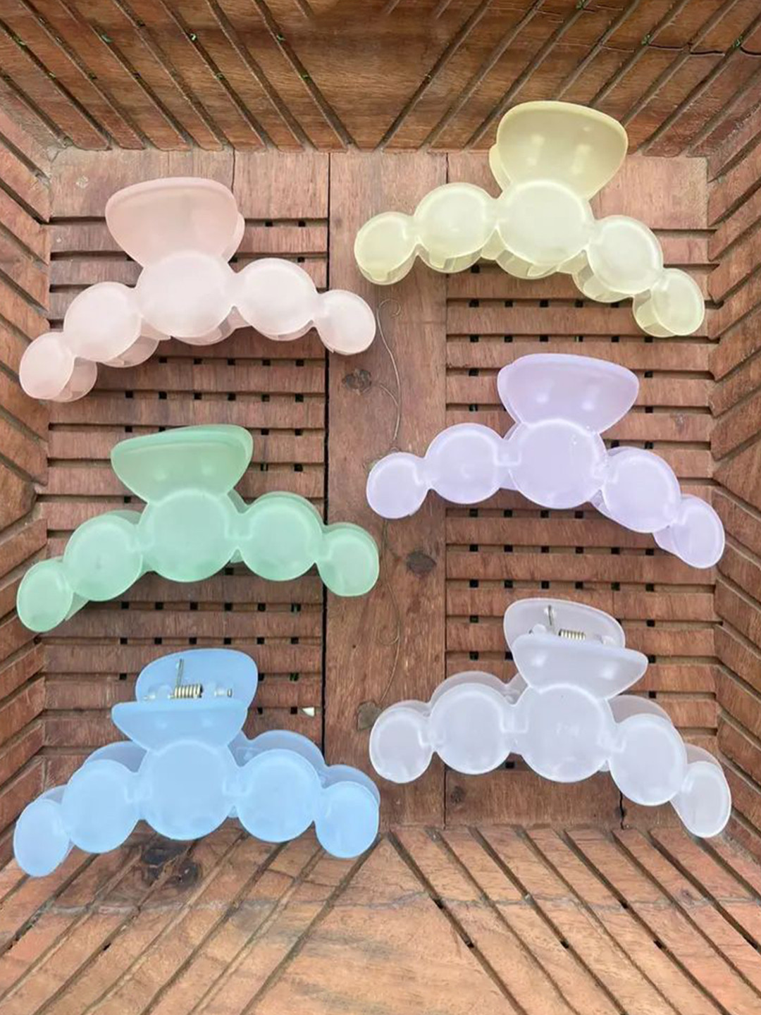 Radhya Accessories Women Set of 2 Icey 10 Cm Matte finish Hair Claws Clip