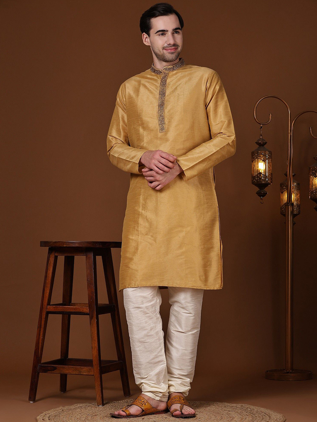Moda Rapido Men Embroidered Kurta Pajama Set