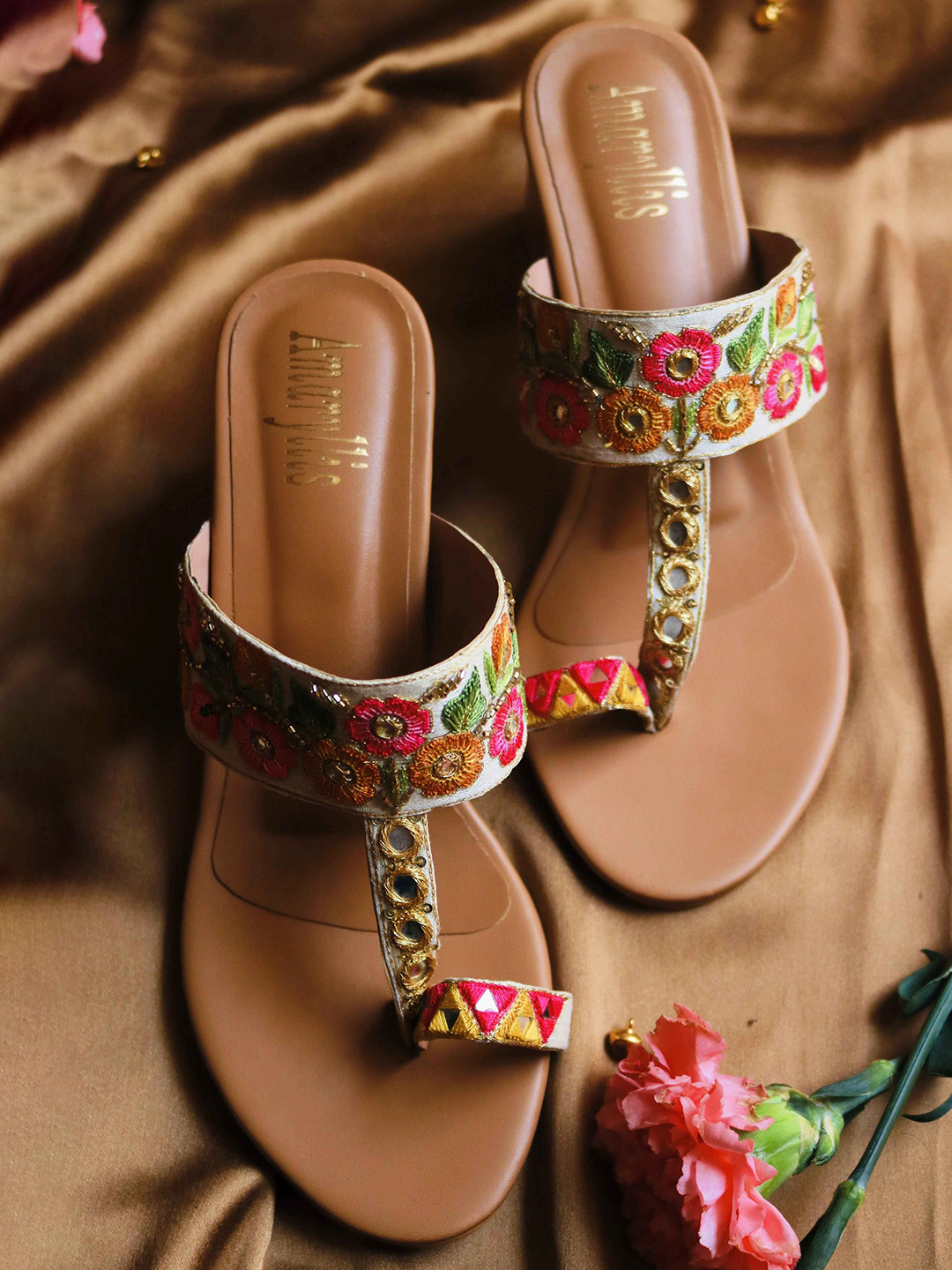 Amaryllis for her Women Embellished Flatform Sandals