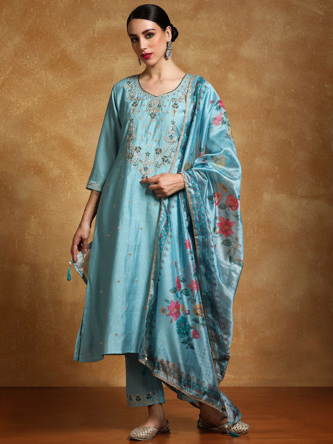 House of Pataudi Floral Embroidered Zari Work Straight Kurta With Trouser & Dupatta