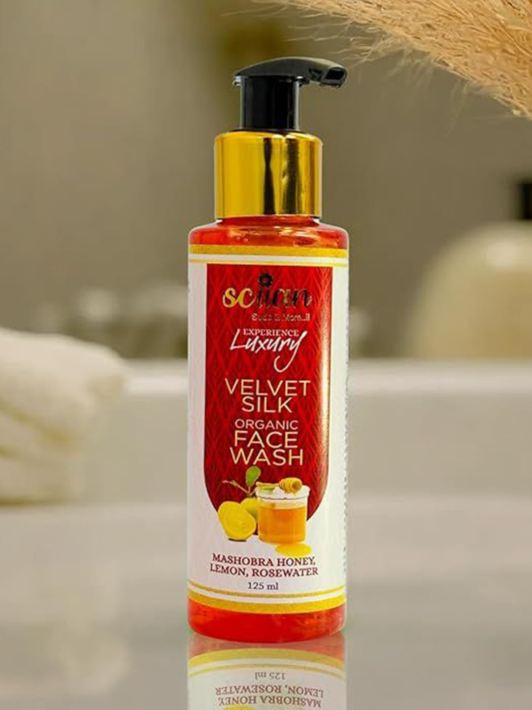 SCIIAN Velvet Silk Organic Face Wash With Lemon & Honey- 125 ml