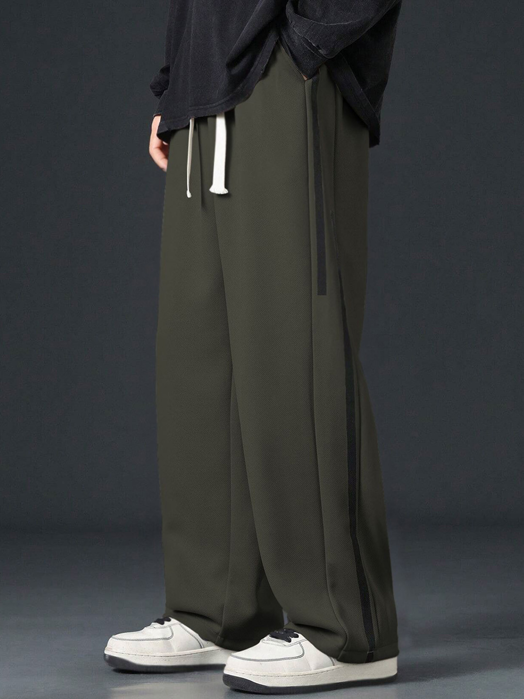 SZN Men Relaxed Fit High-Rise Wide Leg Trousers