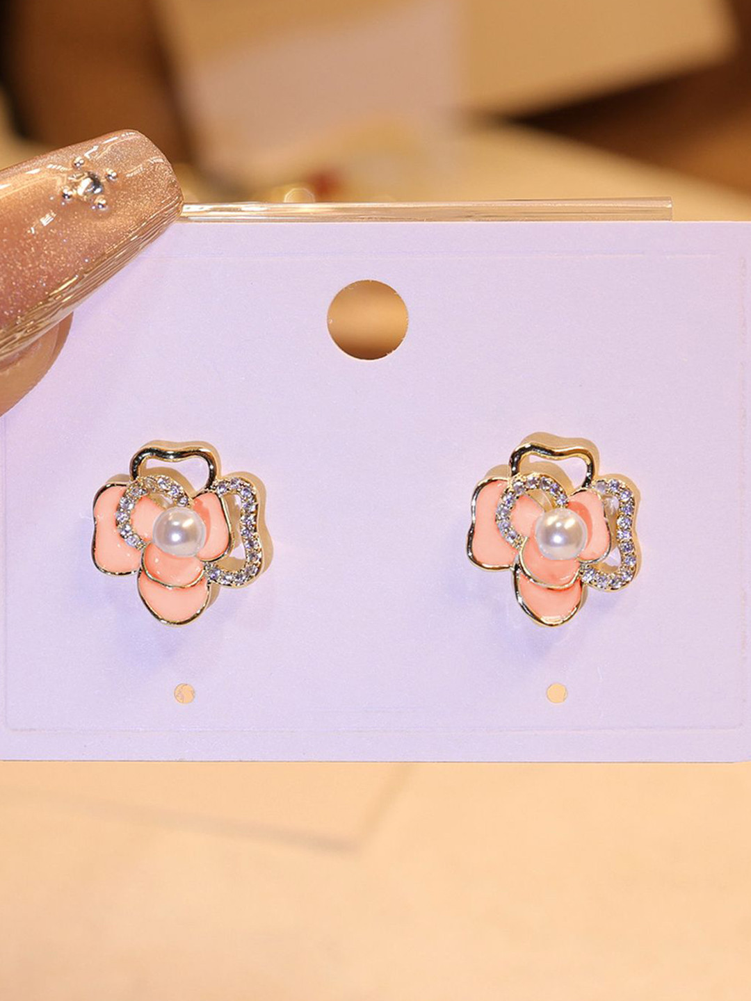 FIMBULGold-Plated Stones Studded & Pearls Beaded Floral Shaped Studs