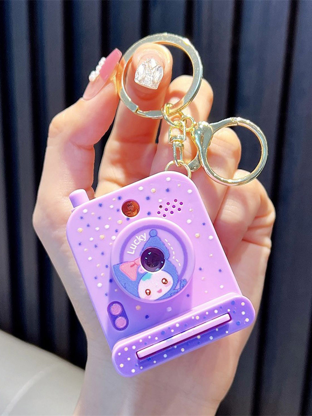 Flenzy Stylish Pocket-Sized Camera Key Chain