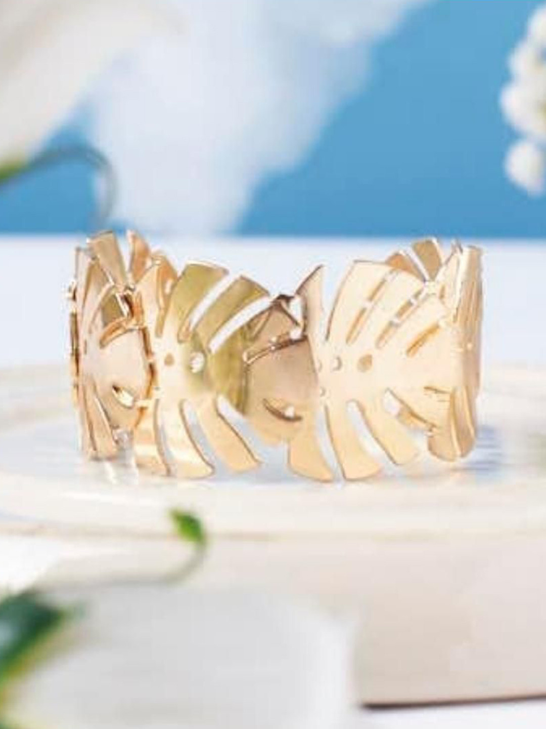 SALTY Women Stainless Steel Glitzy Topical Cuff Bracelet