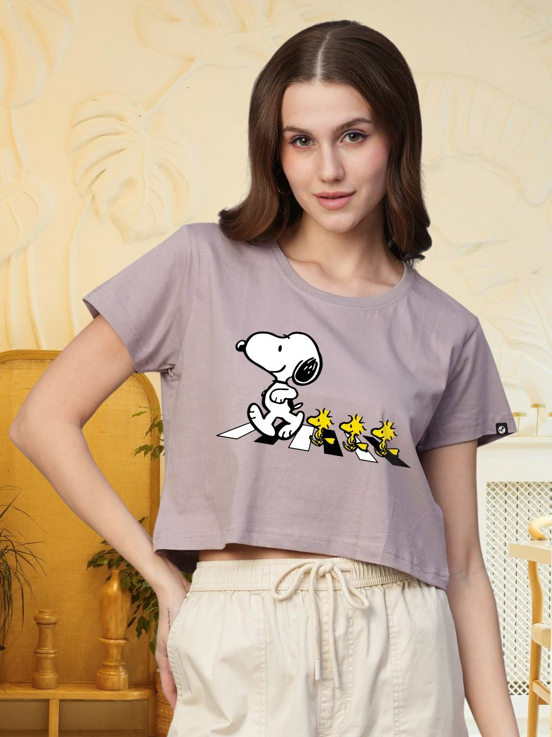 PRONK Graphic Printed Round Neck Relaxed Fit Snoopy Crop T-shirt