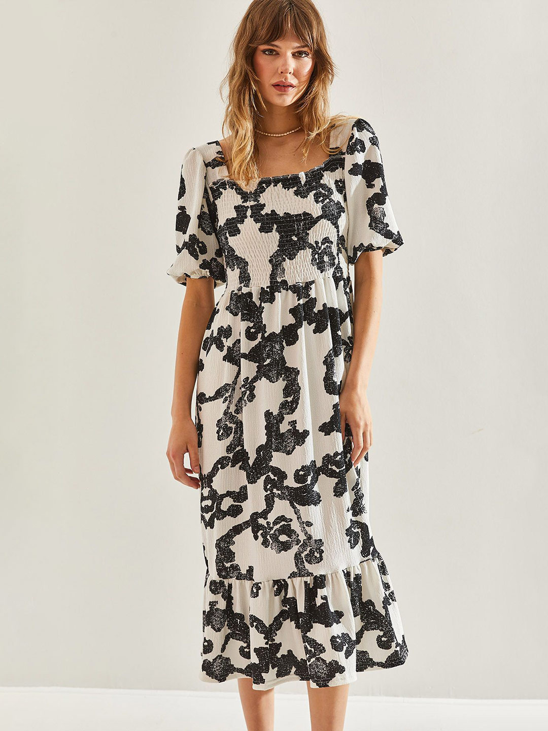 BIANCO LUCCI Printed Smocked Detail A-Line Midi Dress