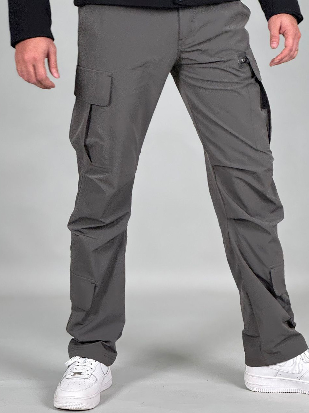 TIFTON Men Solid Mid-Rise Slim Fit Cargos Trousers