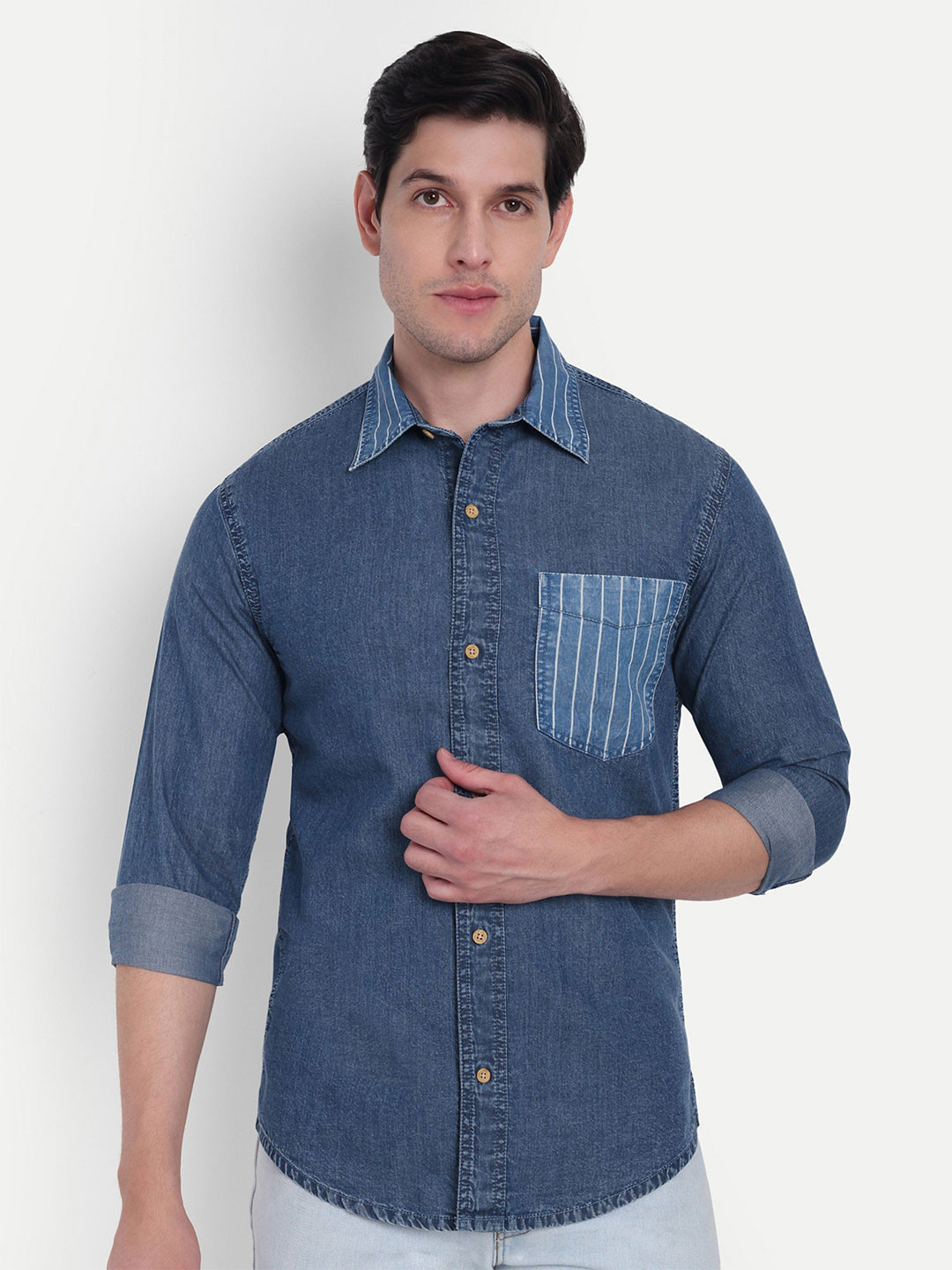COSMIC Spread Collar Roll-Up Sleeves Denim Shirt
