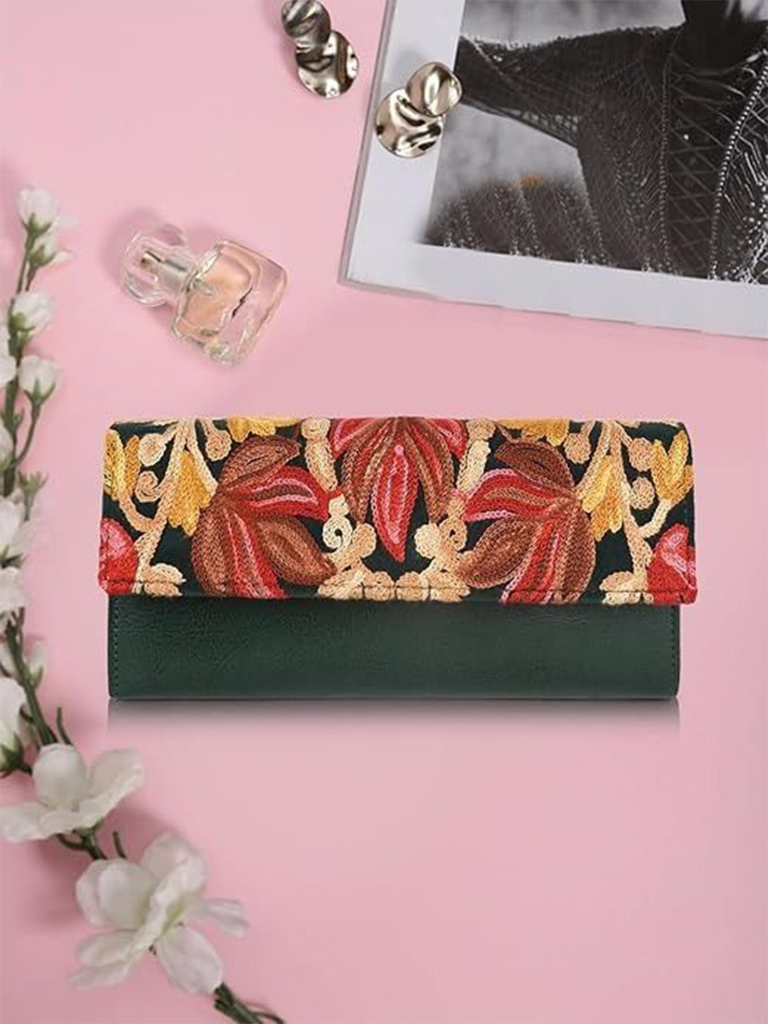 VELUCIA Women Floral Embroidered Clutches