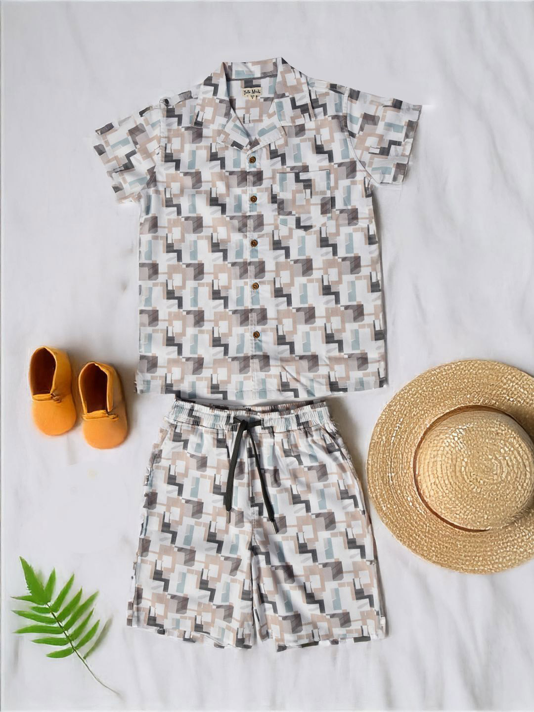 Bella Moda Boys Geometric Printed Spread Collar Pure Cotton Shirt With Shorts