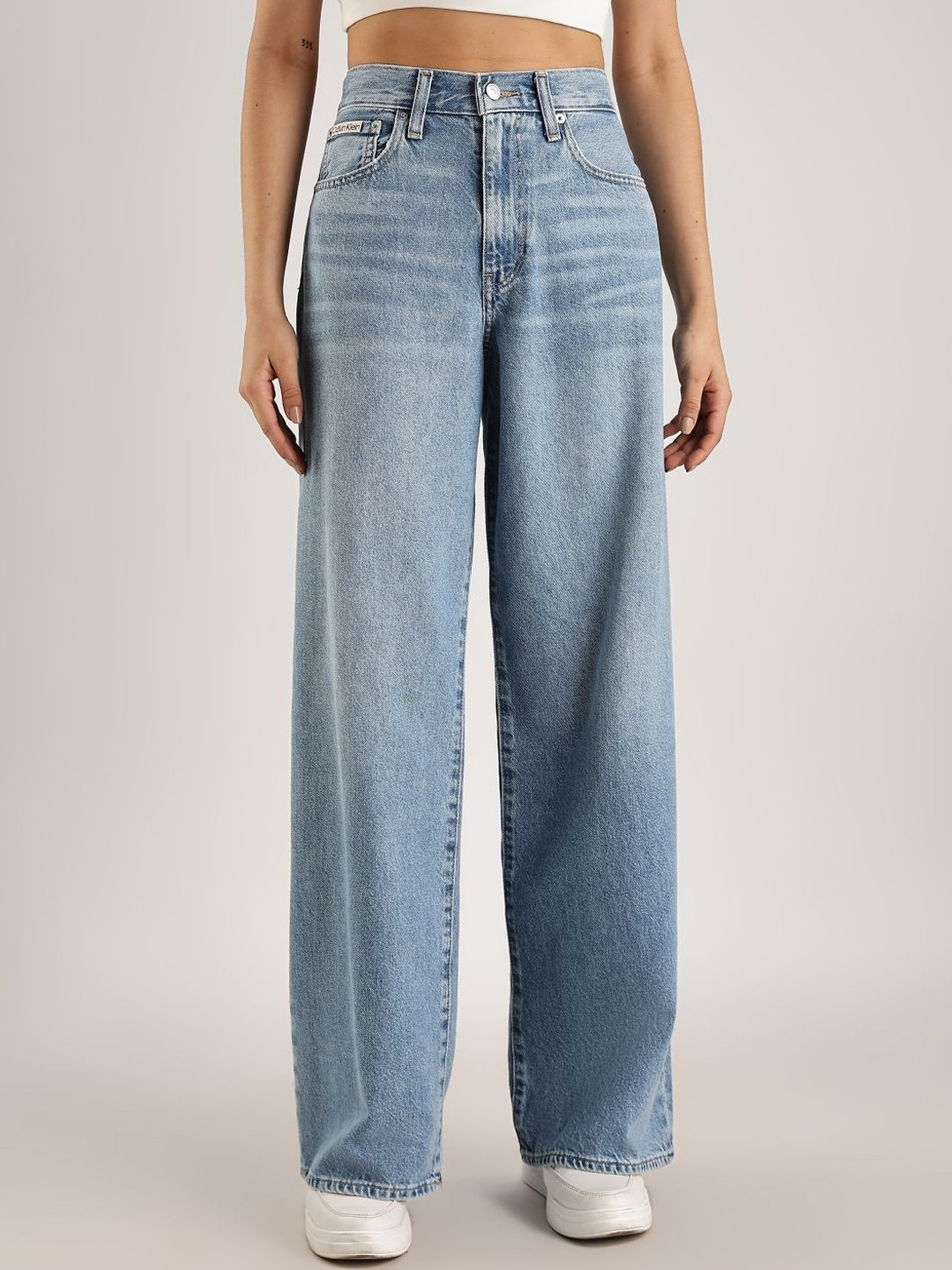 Calvin Klein Women Cotton Wide Leg High-Rise Light Fade Stretchable Jeans