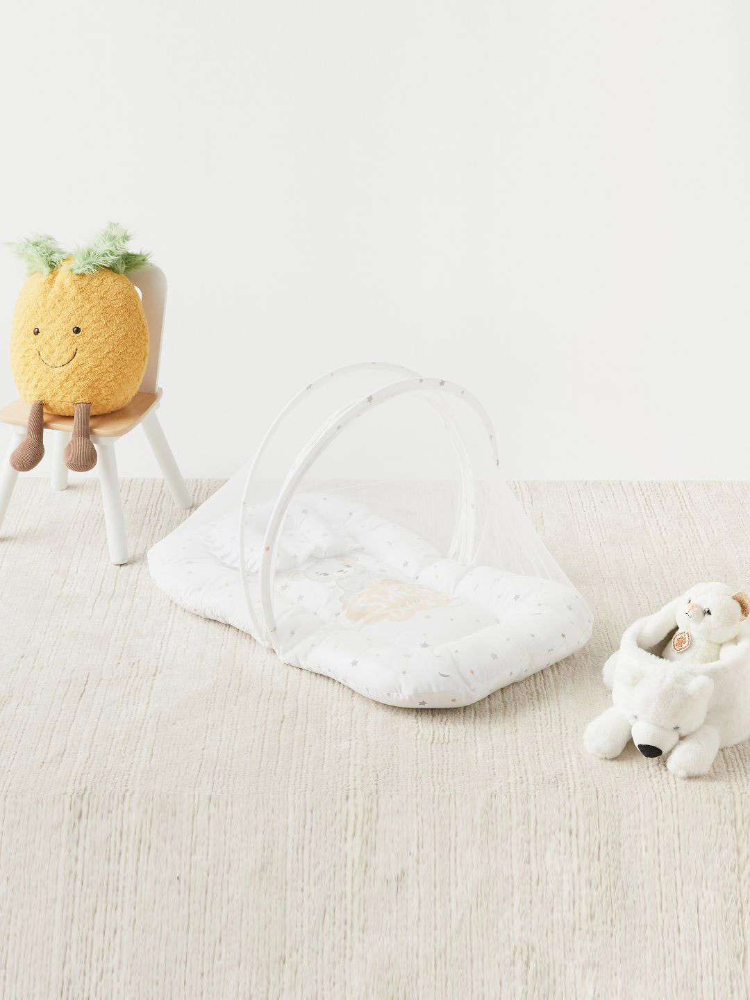 Juniors by Babyshop Printed Bed With Mosquito Net