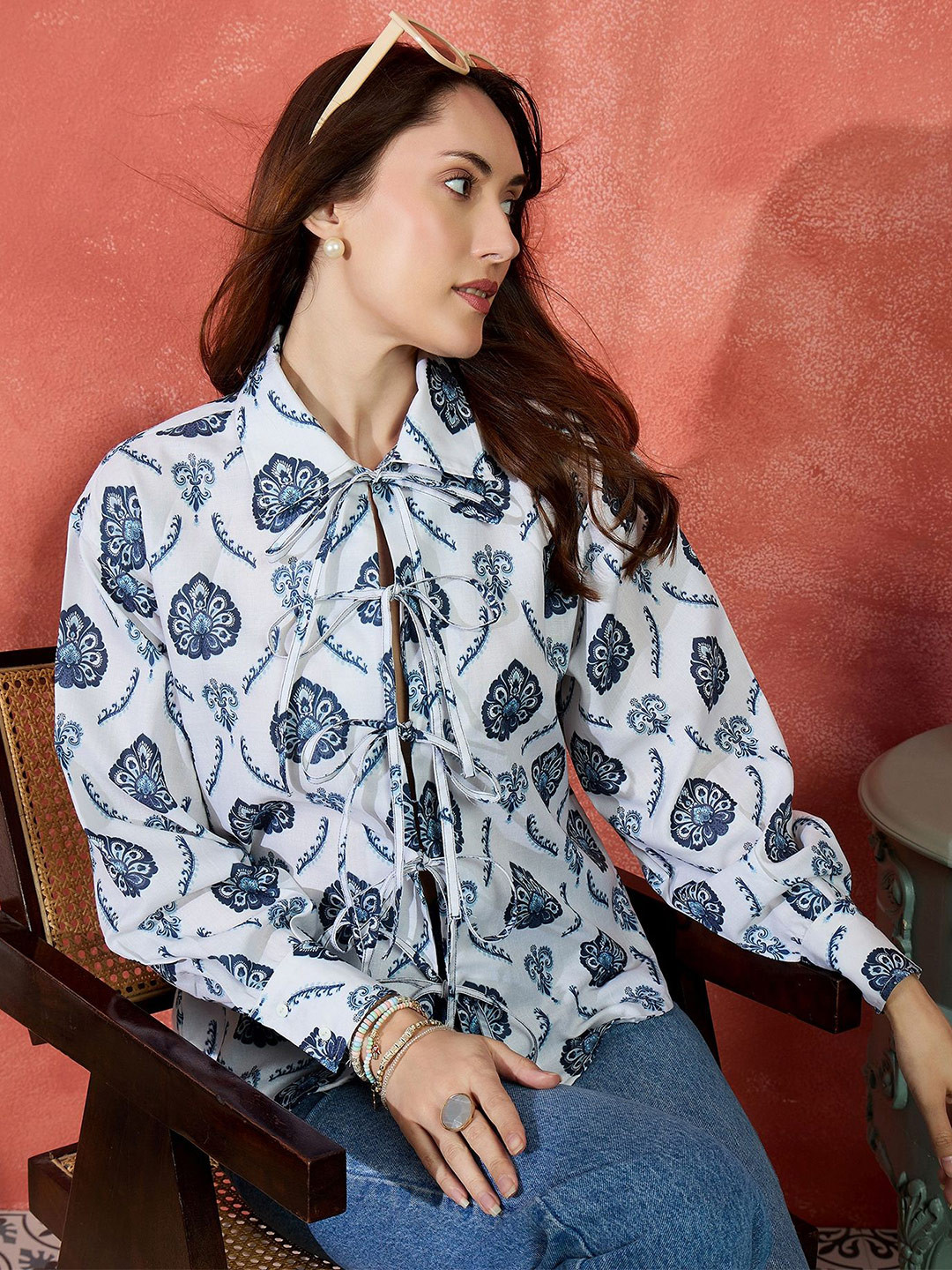 IVY BY KIBO Standard Floral Printed Cotton Spread Collar Shirt