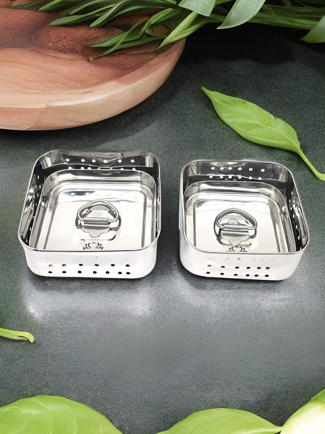 Nyra Kitchenware Steel 2 Pieces Stainless Steel Mould & Strainer With Top Press Lid