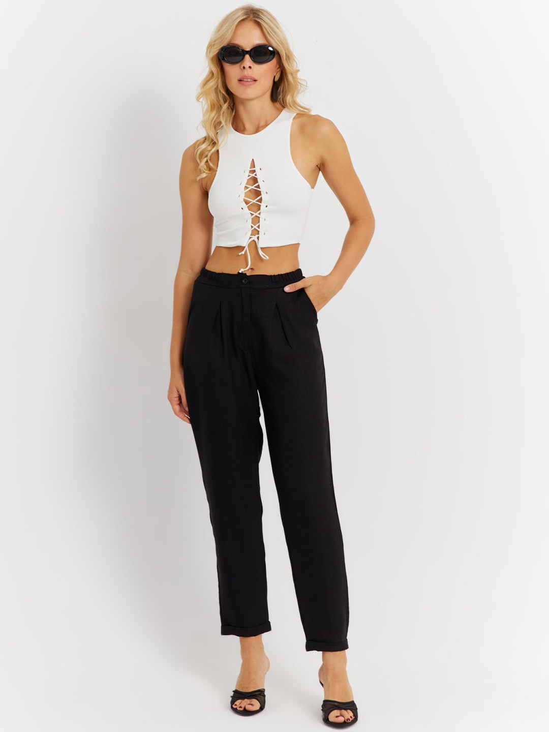 Cool & Sexy Women Pleated Regular Fit Trousers