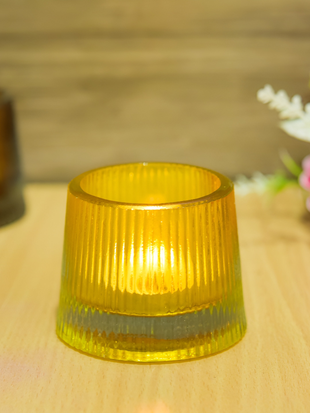 oggn Pink And Yellow 4 Pieces Glass Candle Holders