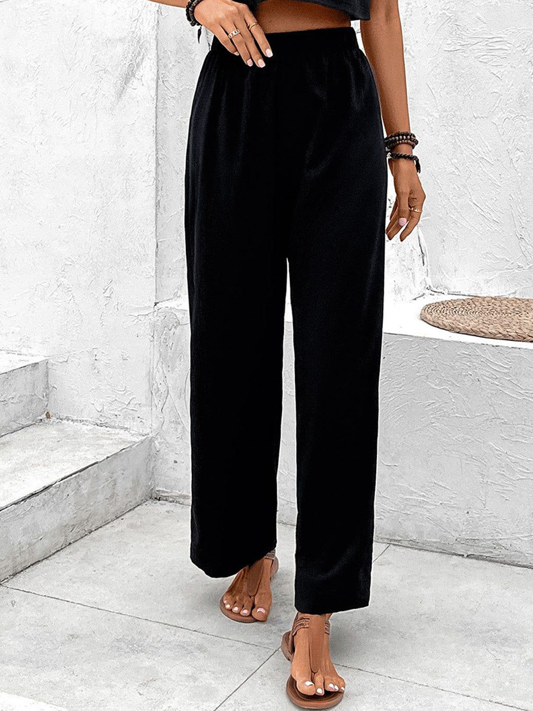 Outzidr Black Crop Top And Pant Co Ord Set
