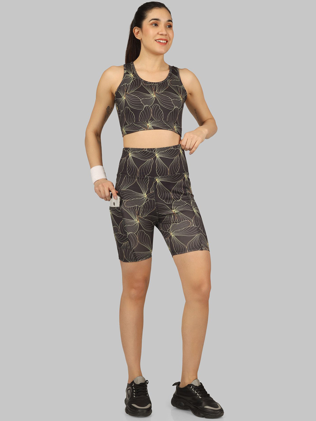 POOJARAN SAREE Women Conversational Printed High-Rise Training or Gym Sports Shorts