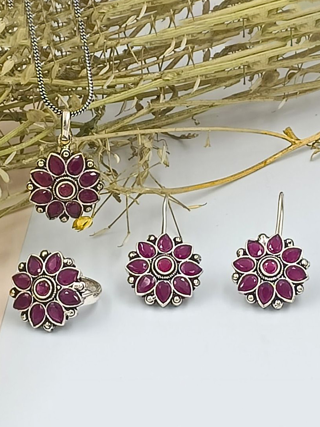 BLACKBOX Quartz Stone Studded Jewellery Set