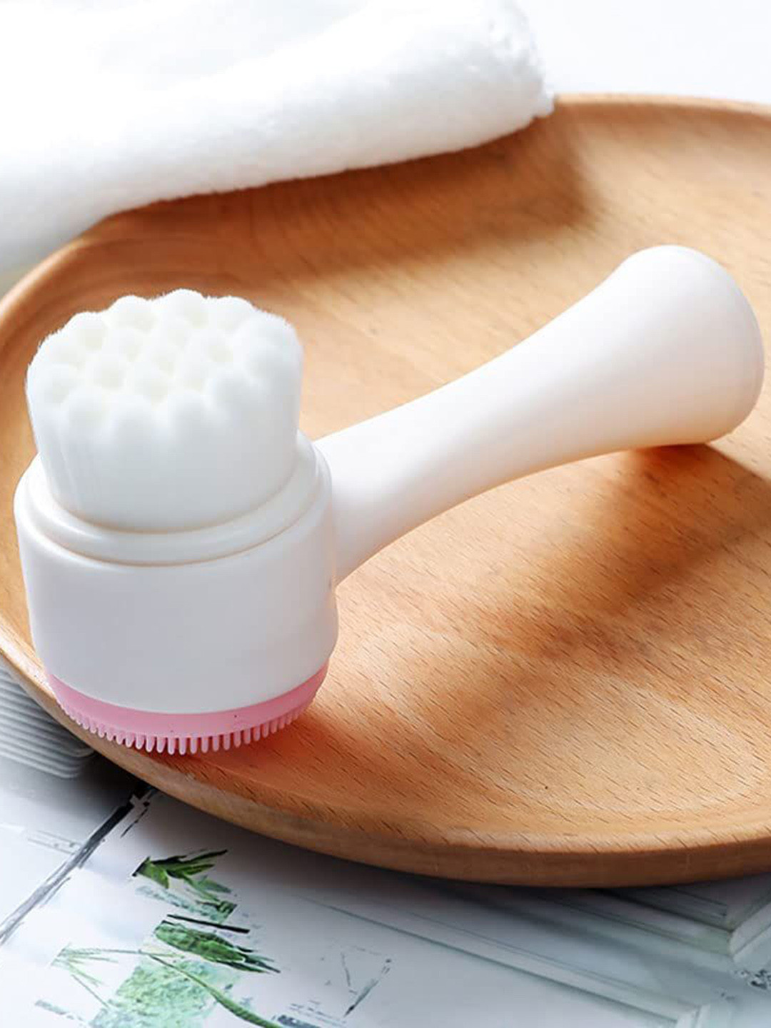 KAZARMAA 2-in-1 Manual Facial Cleansing Brush