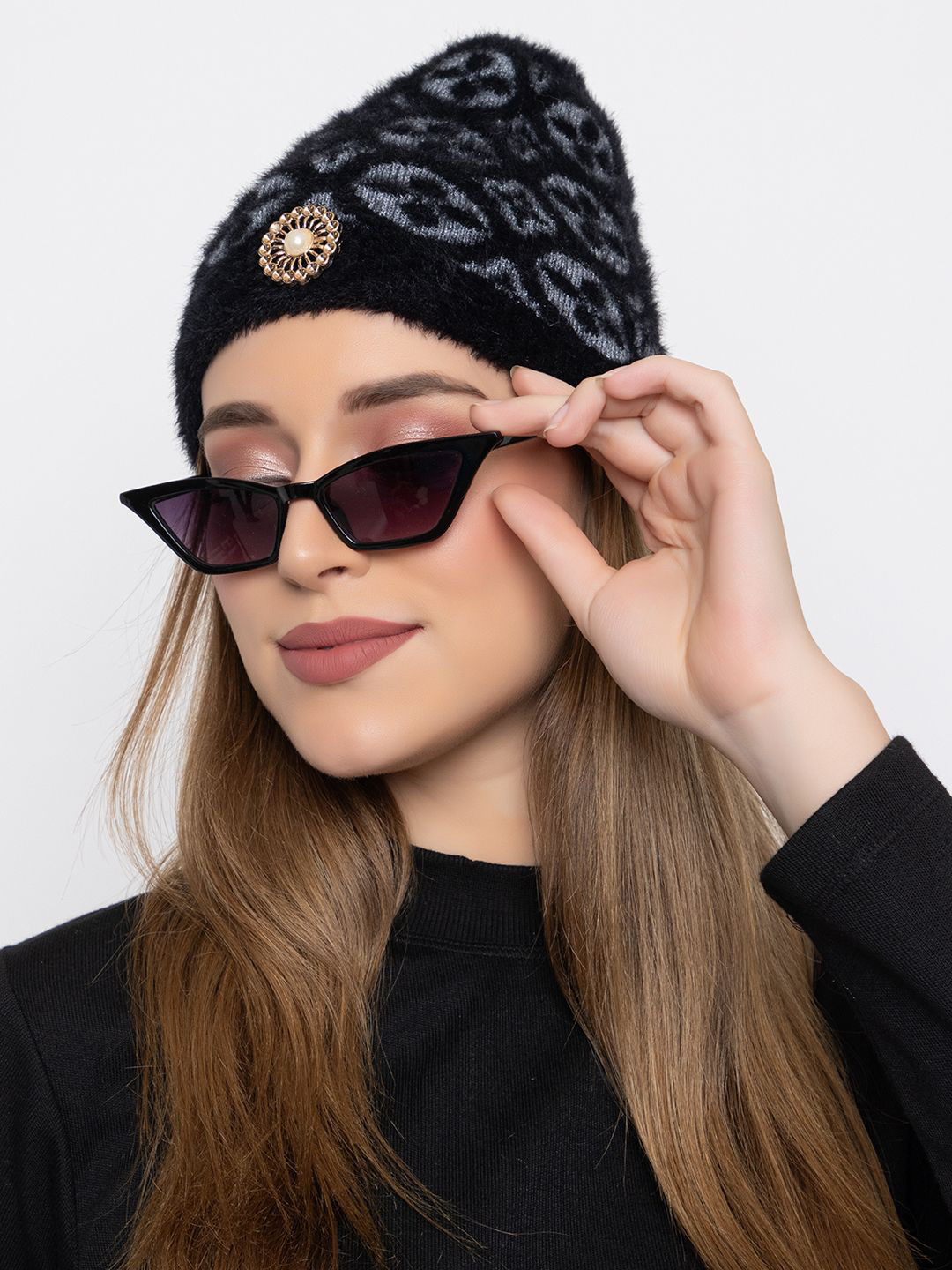 Amoldo Women Soft & Warm Woolen Beanie Cap