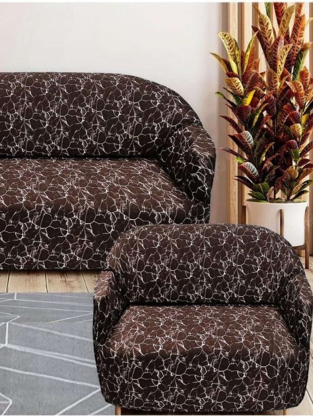 GIFTS ISLAND Brown & White Printed Polyester 5 Piece Sofa Cover With Arms