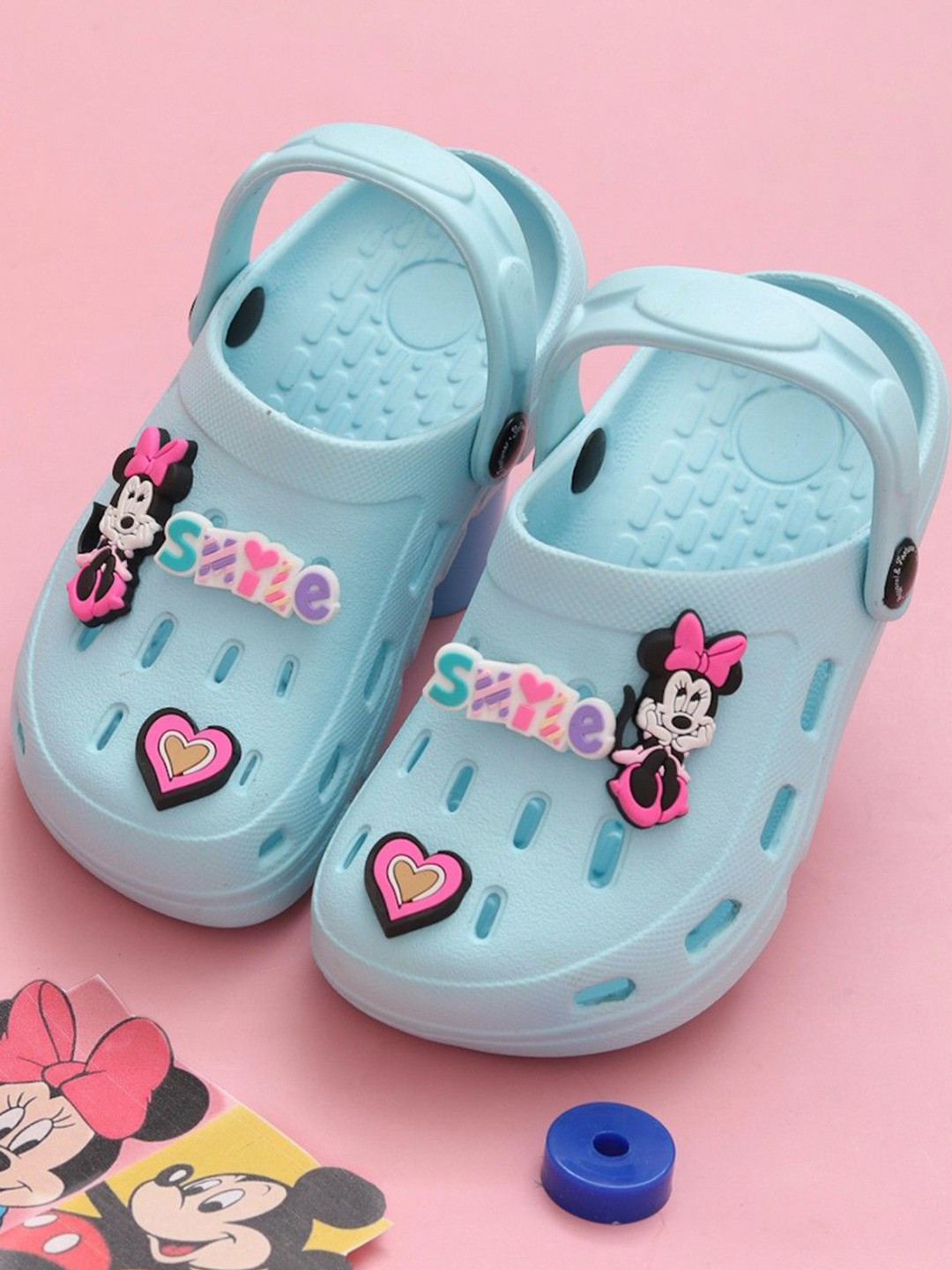 Disney By Yellow Bee Girls Minnie Mouse Clogs With Smile & Heart Charms