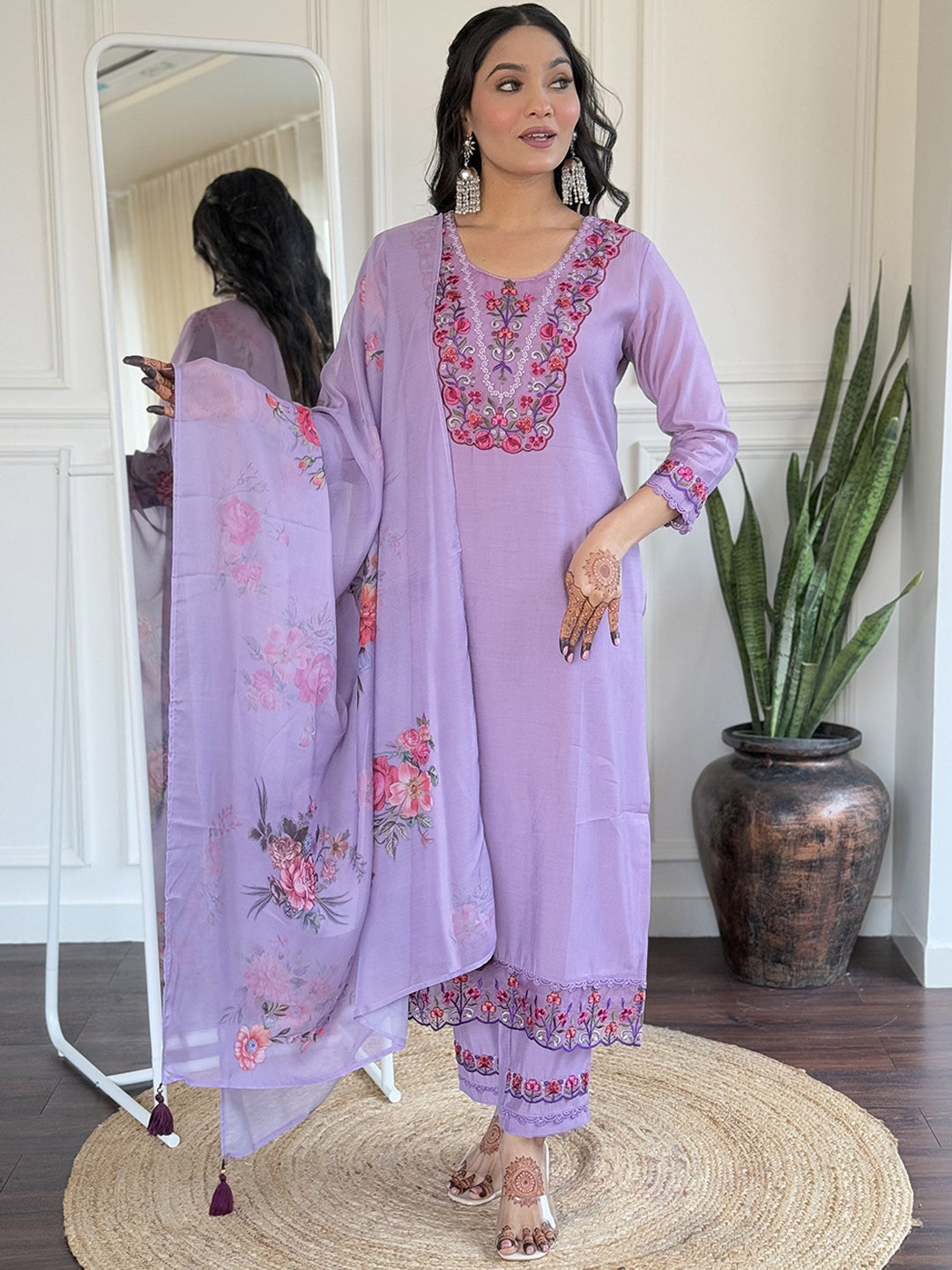 Fashion Care Women Ethnic Motifs Yoke Design Regular Thread Work Kurta with Trousers & With Dupatta
