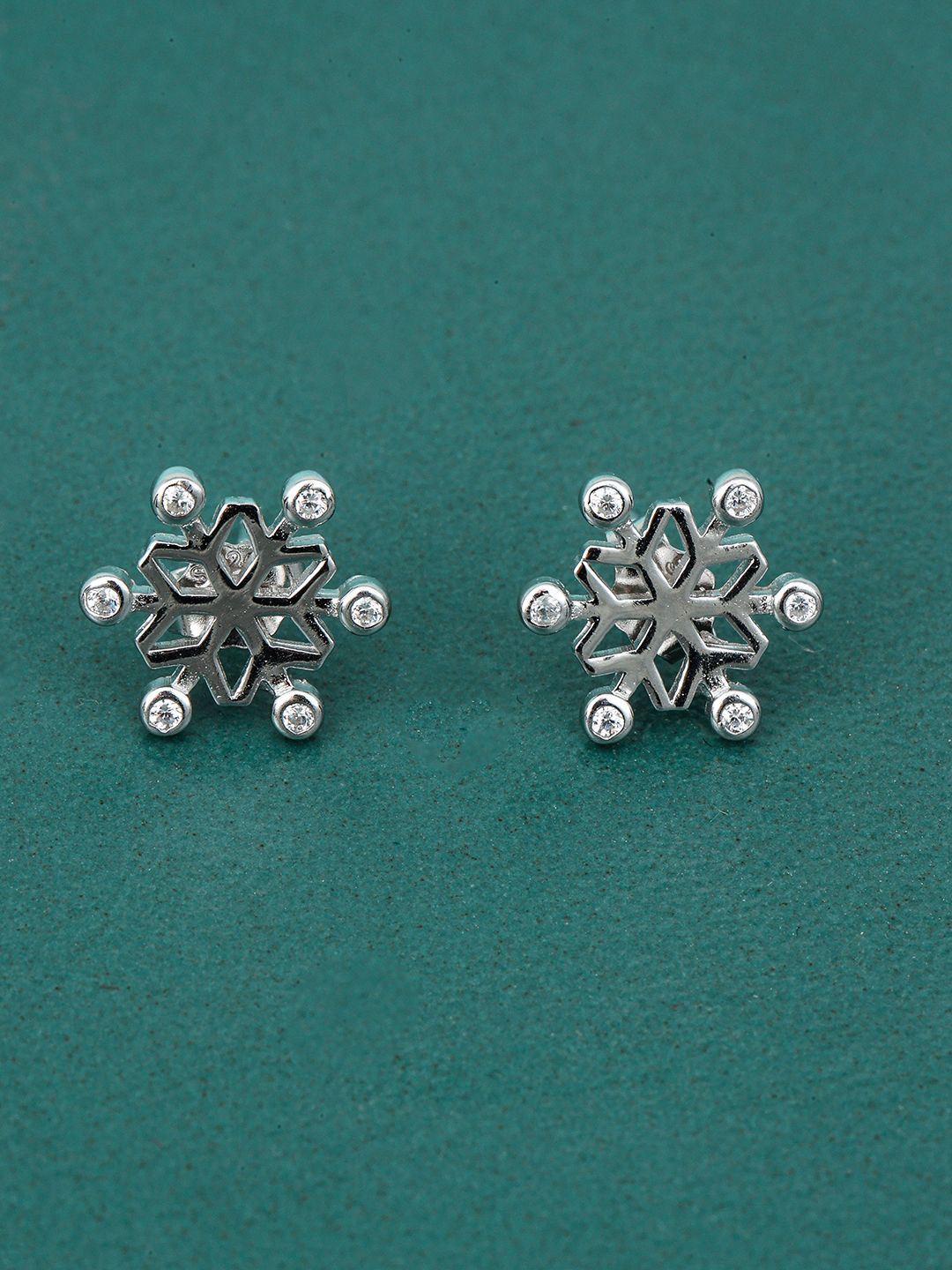 MAIRA 925 Sterling Silver Rhodium-Plated Floral Shaped Studs