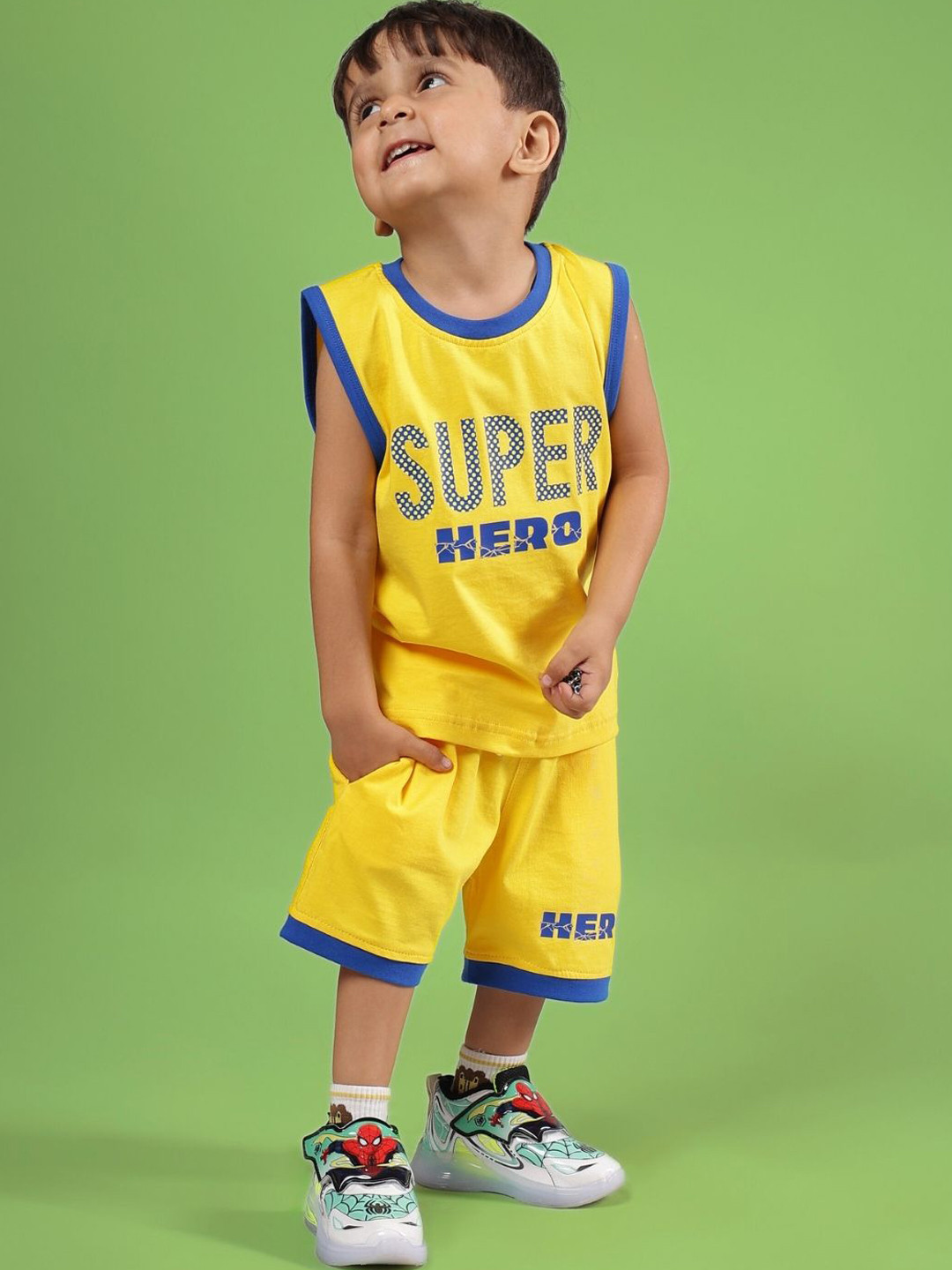 WEARDUDS Kids Super Hero Printed Round Neck Pure Cotton T-Shirt With Trouser