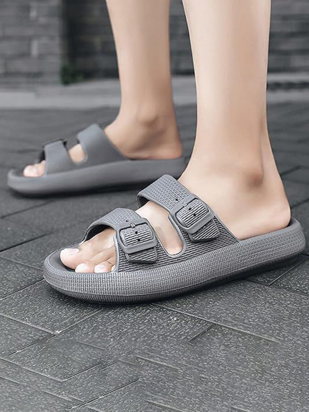 Richmen Women Sliders With Buckles