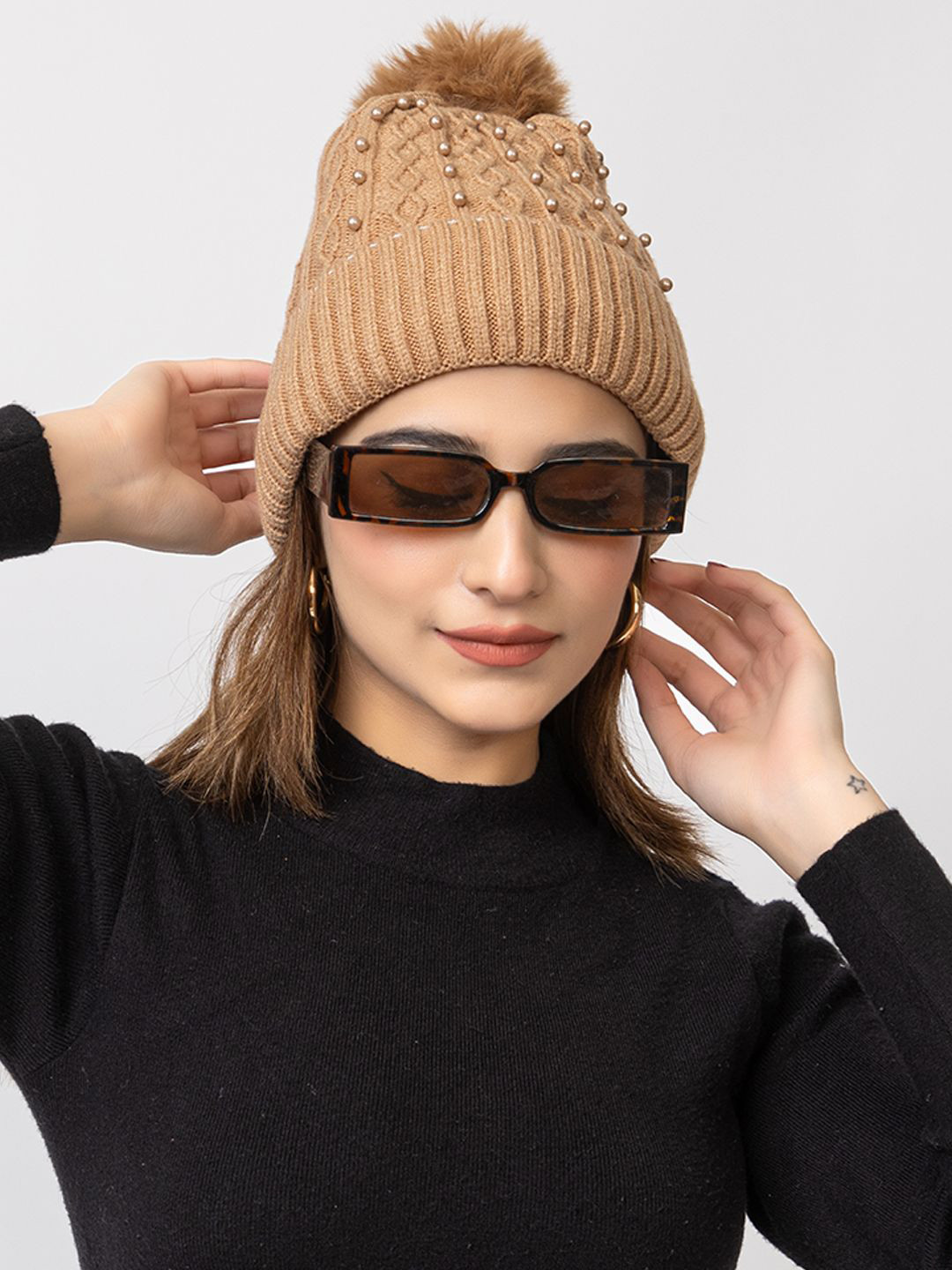 Amoldo Women Woollen Beanie
