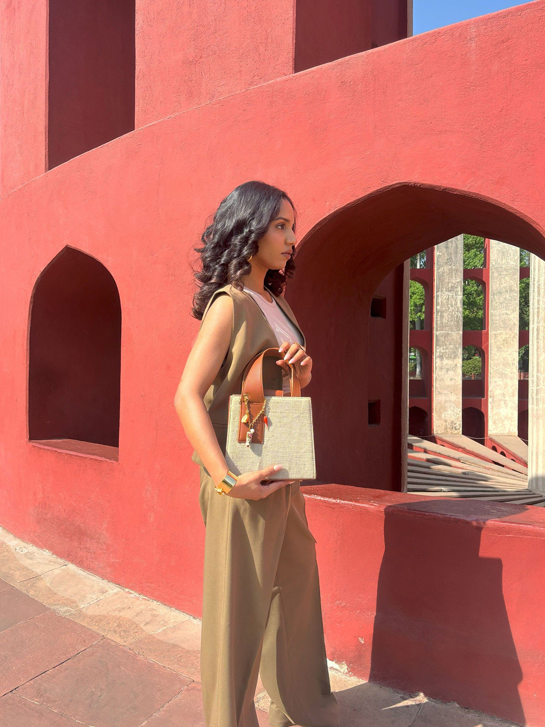 TANN TRIM Embellished Structured Handheld Bag with Bow Detail