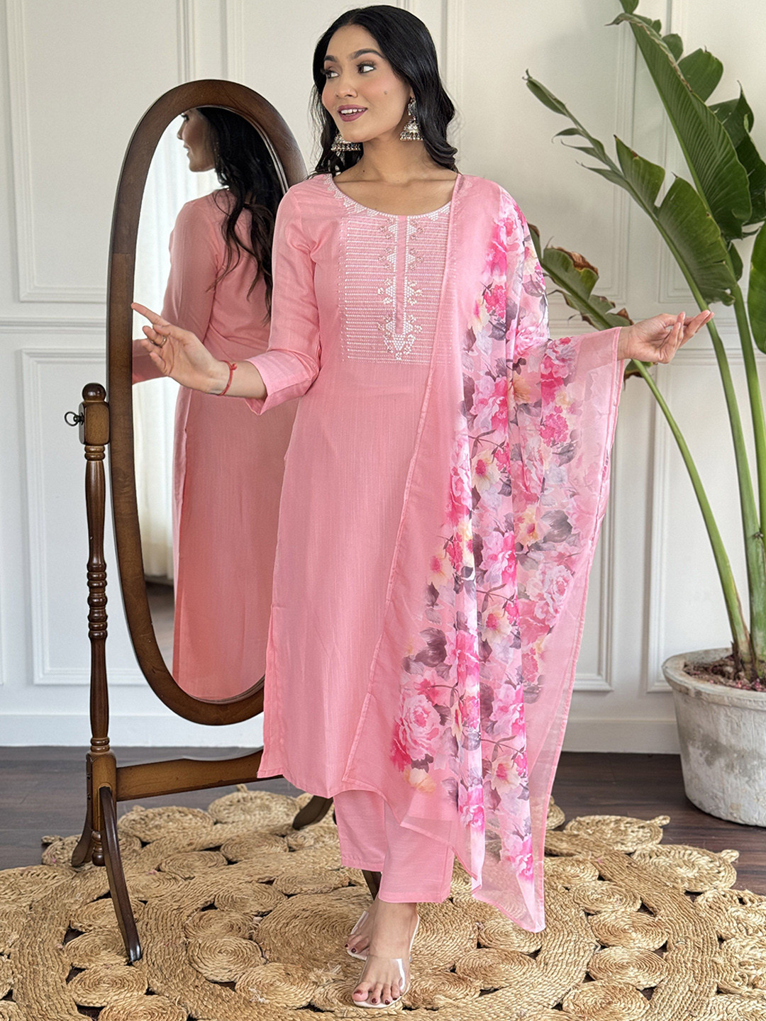 Fashion Care Women Ethnic Motifs Yoke Design Regular Kurta with Trousers & With Dupatta
