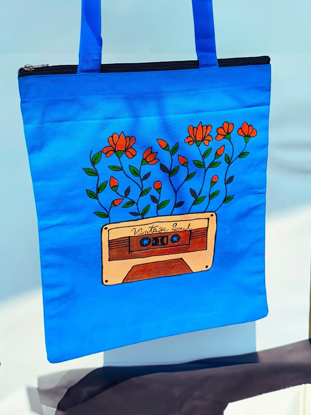 TheYUGO Colourblocked Shopper Handheld Bag with Cut Work