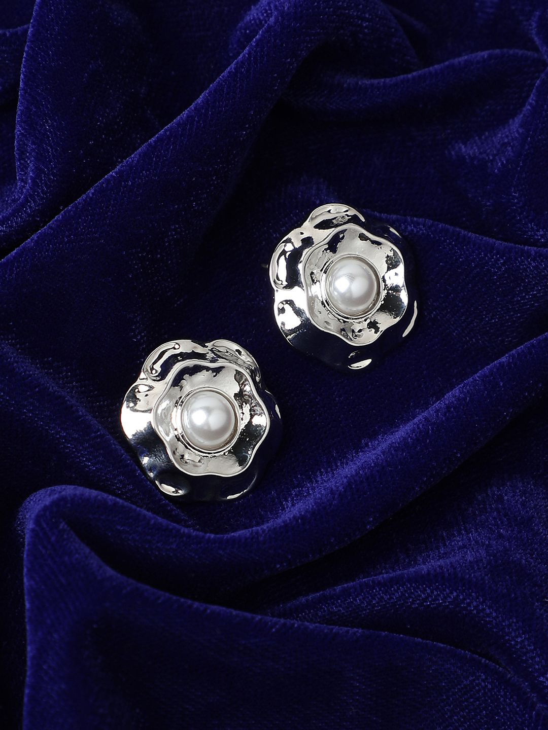 DressBerry Silver-Plated Pearls Studded Chalice Rose Studs