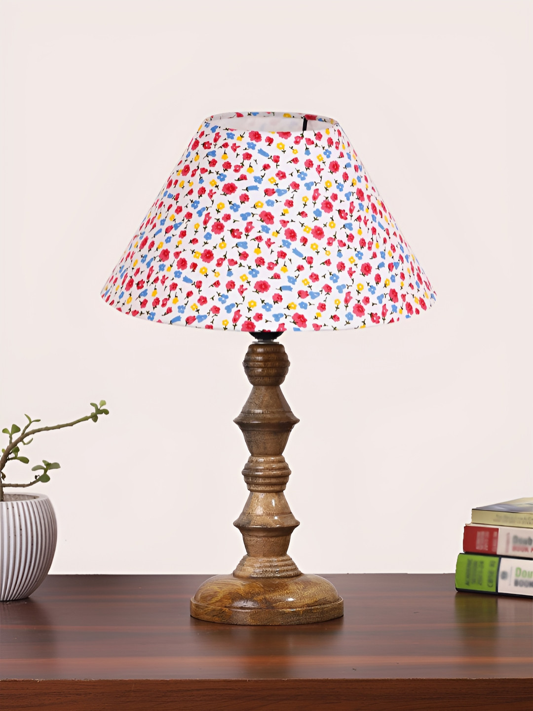 Aura White Wood Contemporary Triangle Table Lamp