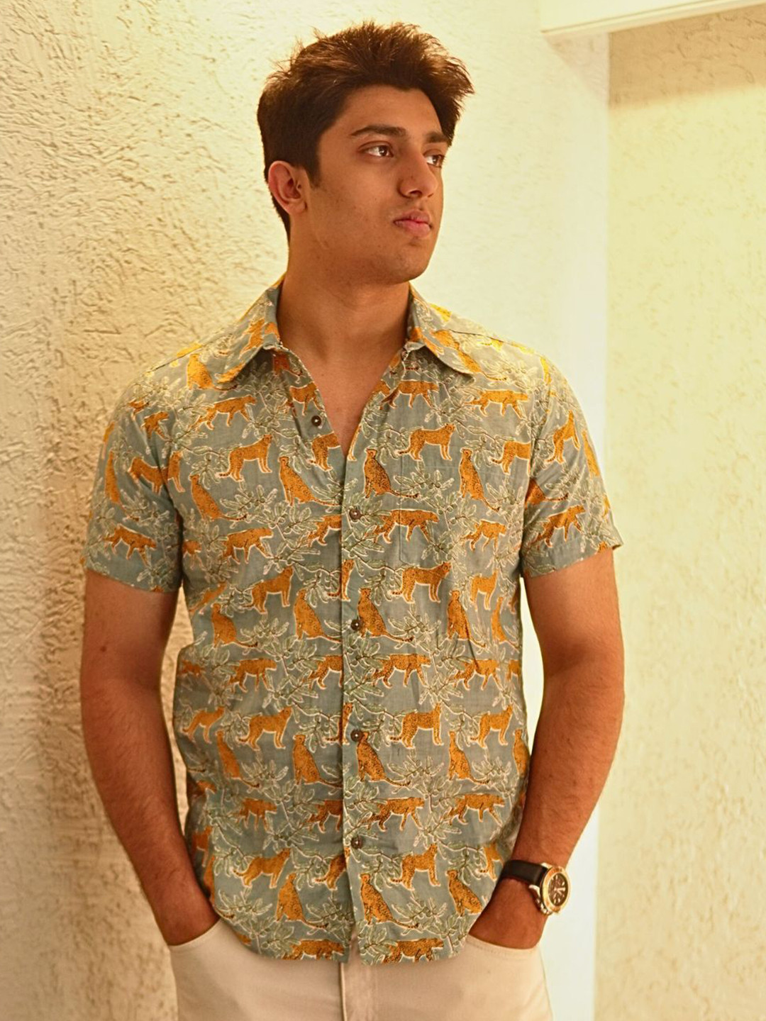 Spring Soul Men Straight Fit Animal Printed Spread Collar Cotton Casual Shirt