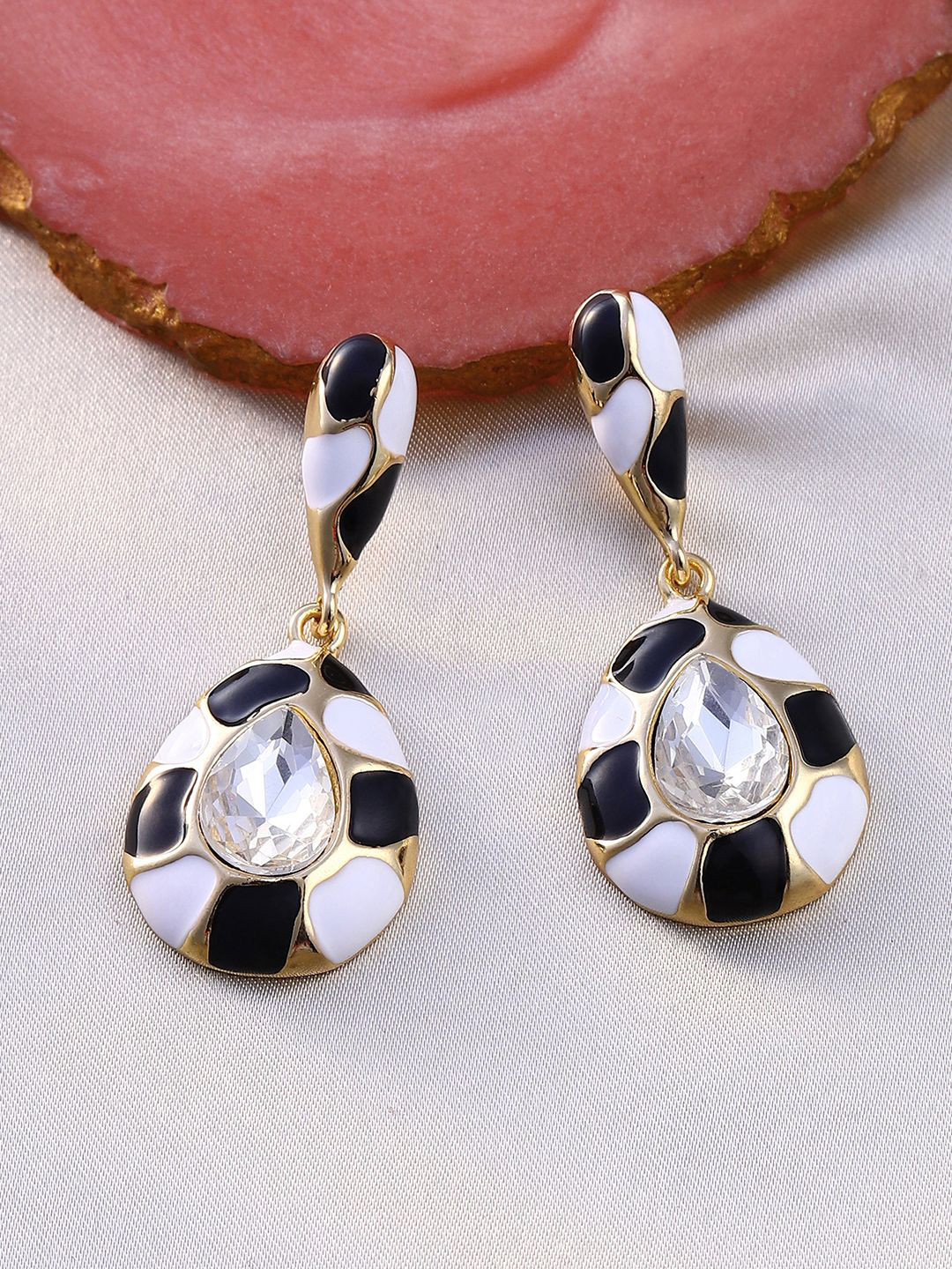 DressBerry Gold-Plated Onyx Studded Contemporary The Cleo Drop Earrings
