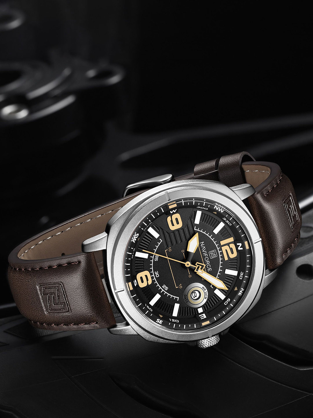 Naviforce Men Leather Straps Analogue Watch NF8078_S Y DBN