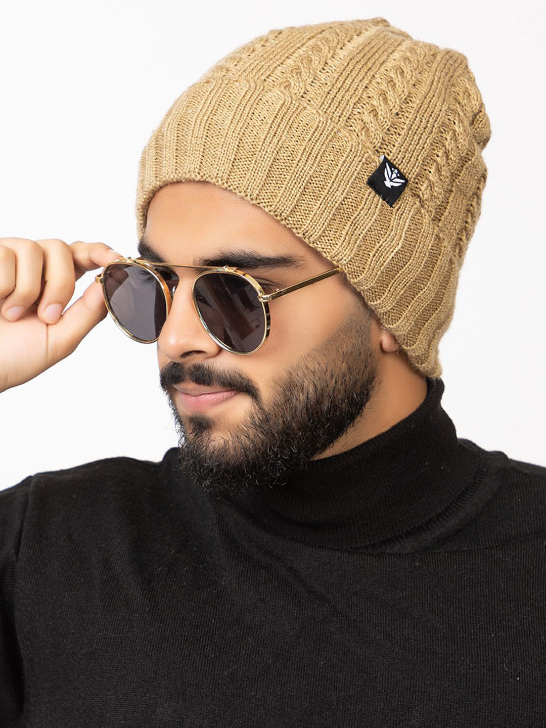 Amoldo Self Design Unisex Woollen Beanie