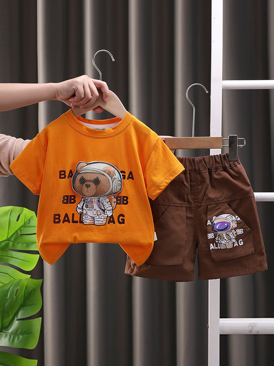 INCLUD Boys Astronaut Printed Round Neck Short Sleeves T-Shirt With Shorts