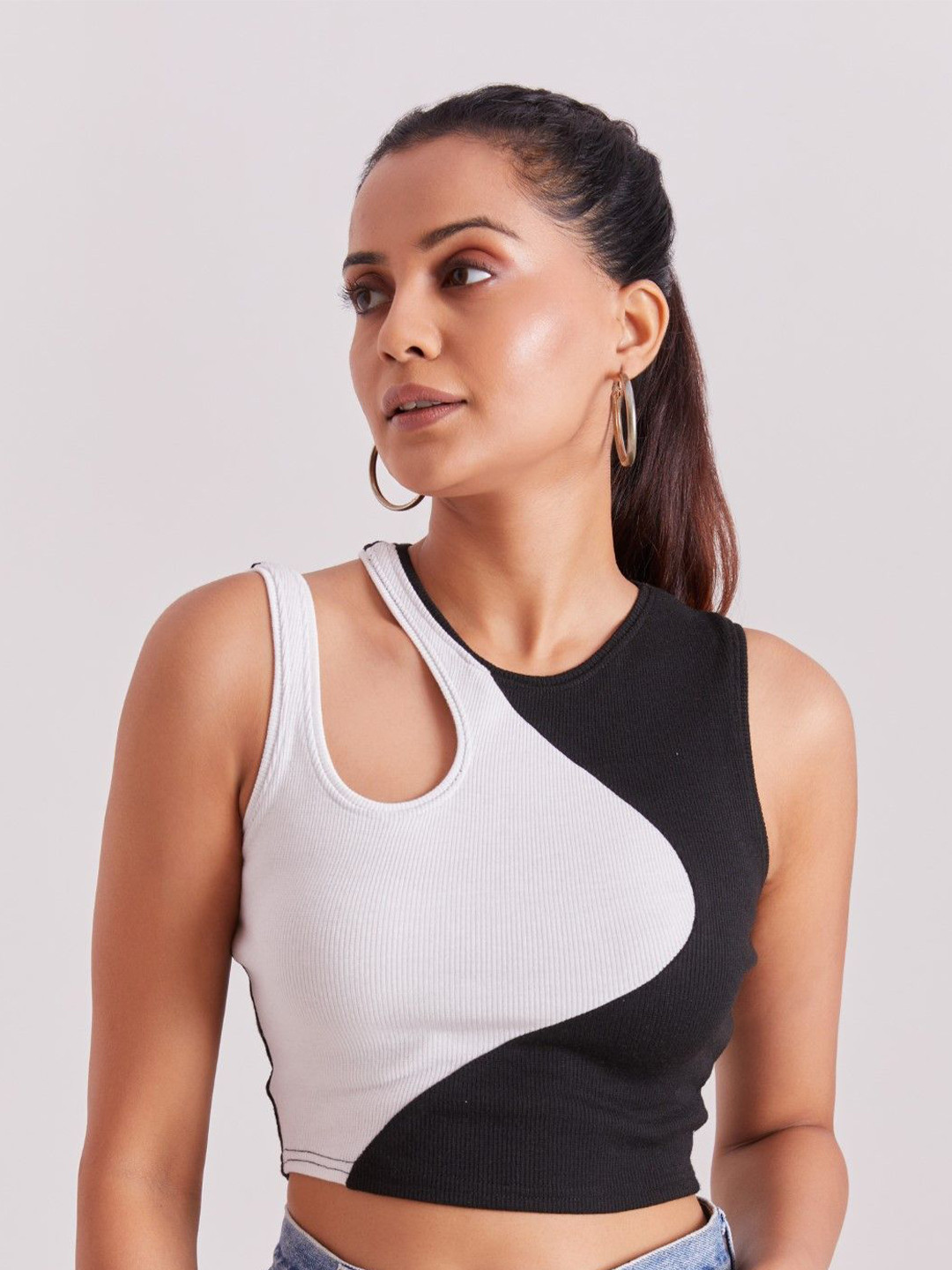 The Cloth Crow Women Colourblocked Crop Tank Top